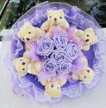 6 adet pelu� ay�c�k ve 6 adet yapay g�l 